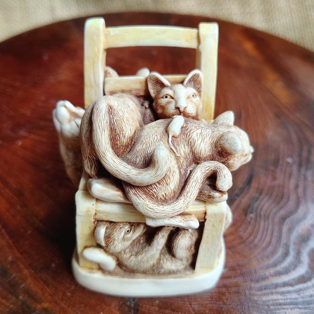 Harmony Kingdom Cats Rumble Seat Figurine